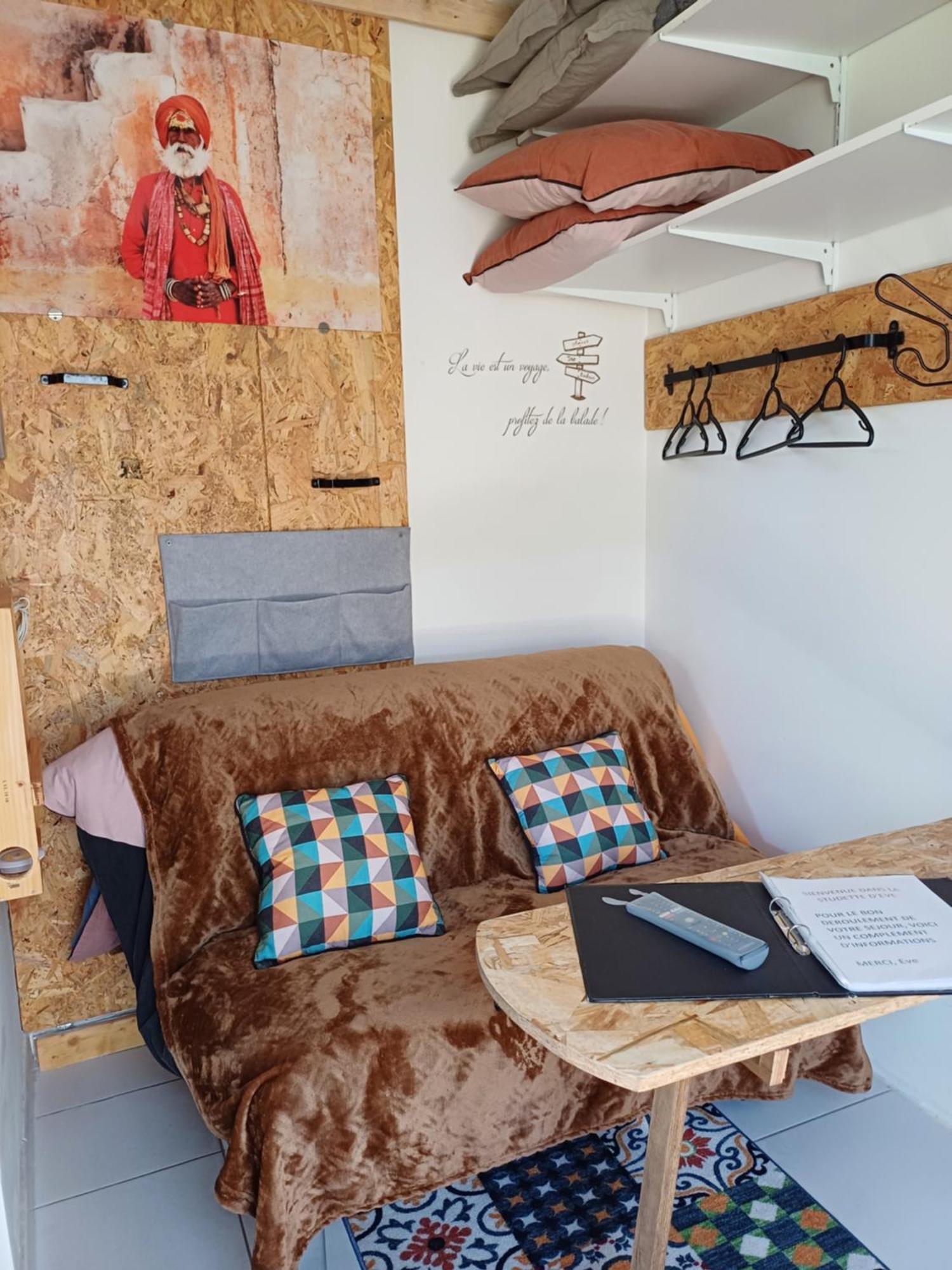 Studio 10M2, Terrasse 18M2 , Parking, Piscine Et Accueille Les Animaux Quissac  エクステリア 写真